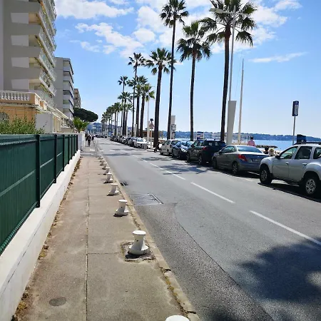 Bay Side - Juan Les Pins * אנטיב
