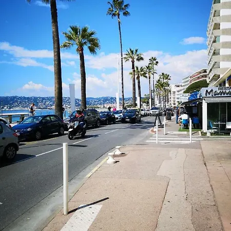 Bay Side - Juan Les Pins אנטיב